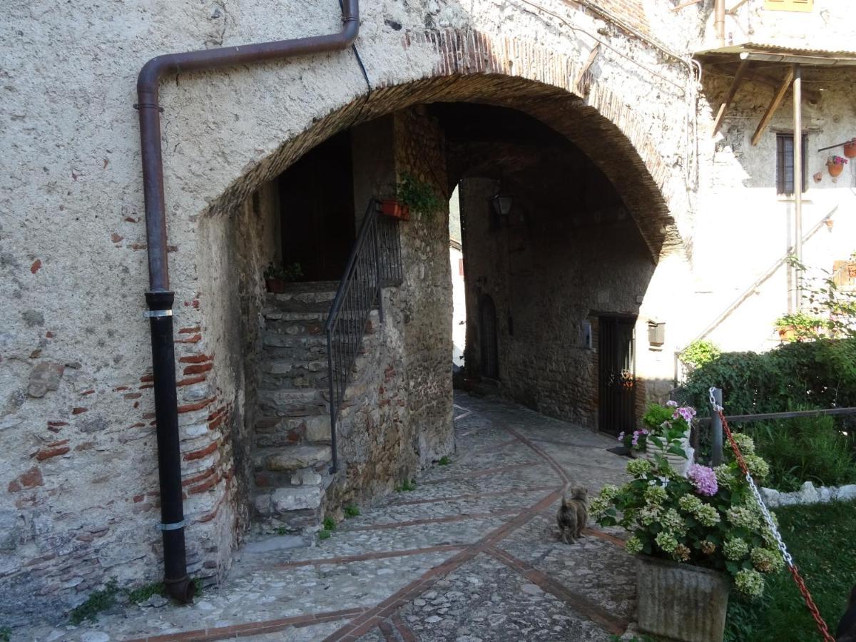 הוילה Contigliano La Bottega Del Fabbro Affitto Breve מראה חיצוני תמונה