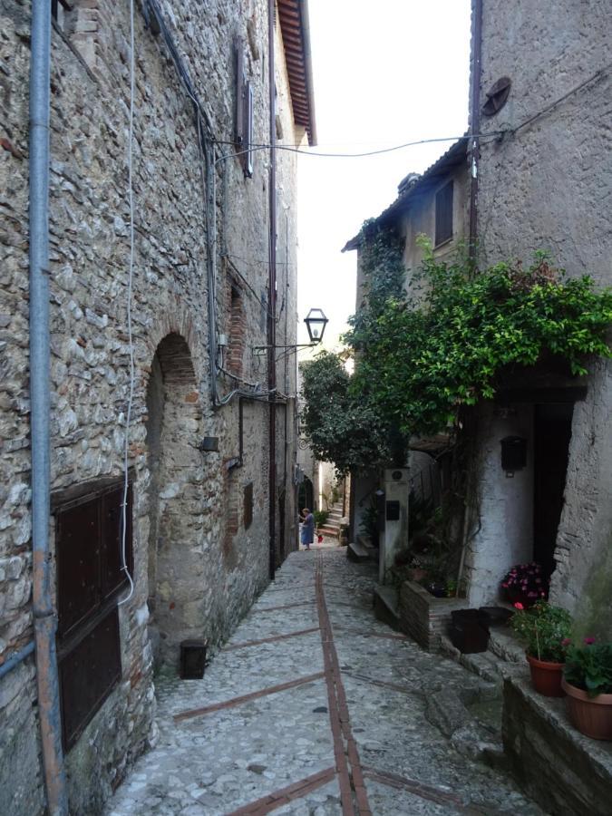 הוילה Contigliano La Bottega Del Fabbro Affitto Breve מראה חיצוני תמונה